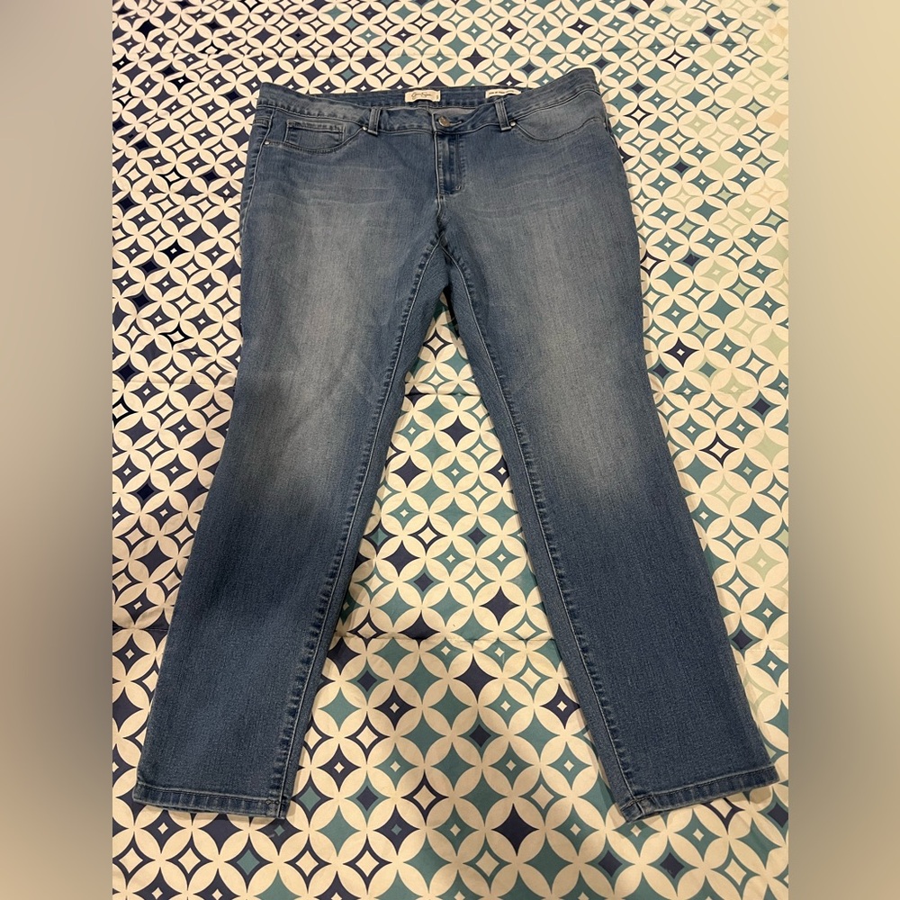 Jessica Simpson - Kiss Me Super Skinny jeans